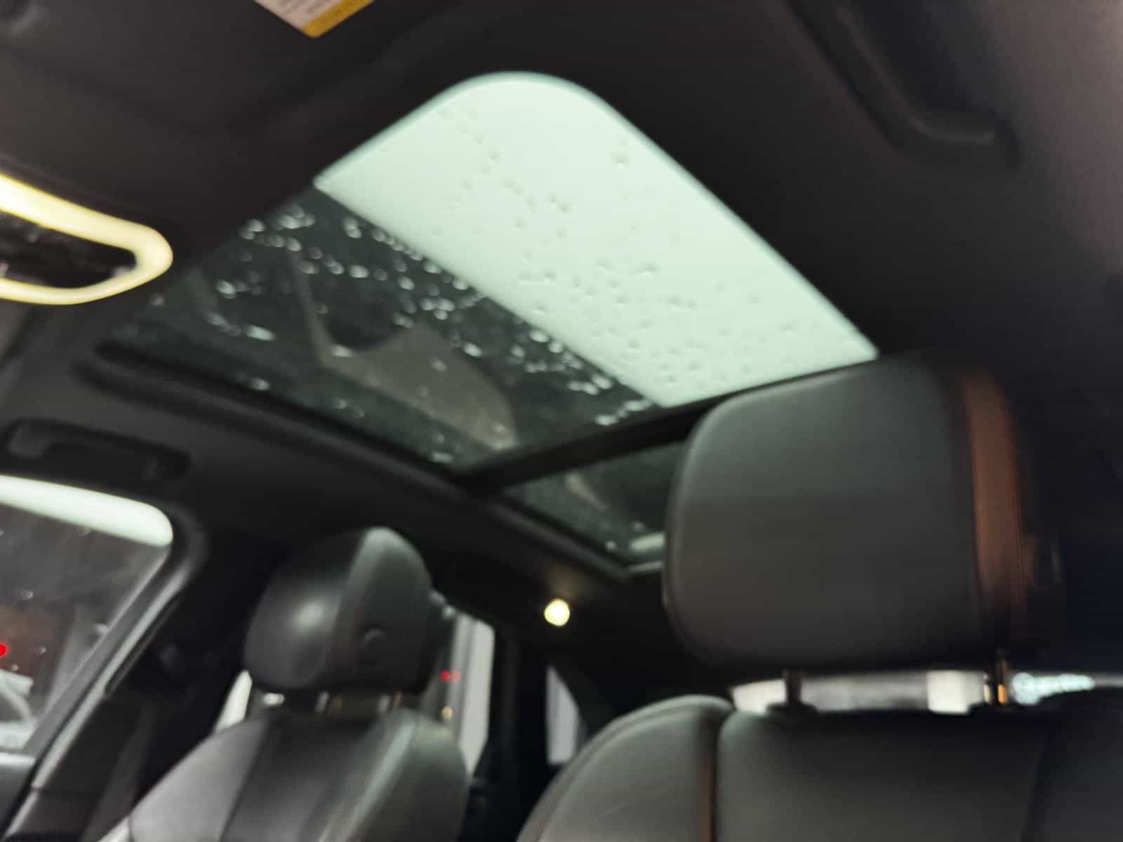 2018 Porsche Macan Base - Image 15