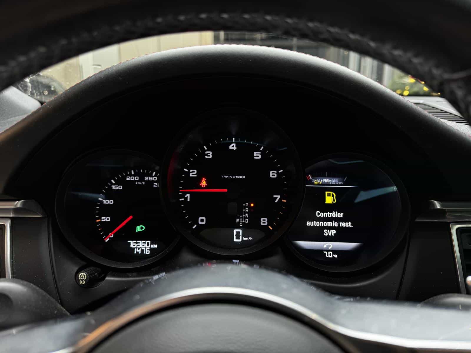 2018 Porsche Macan Base - Image 19