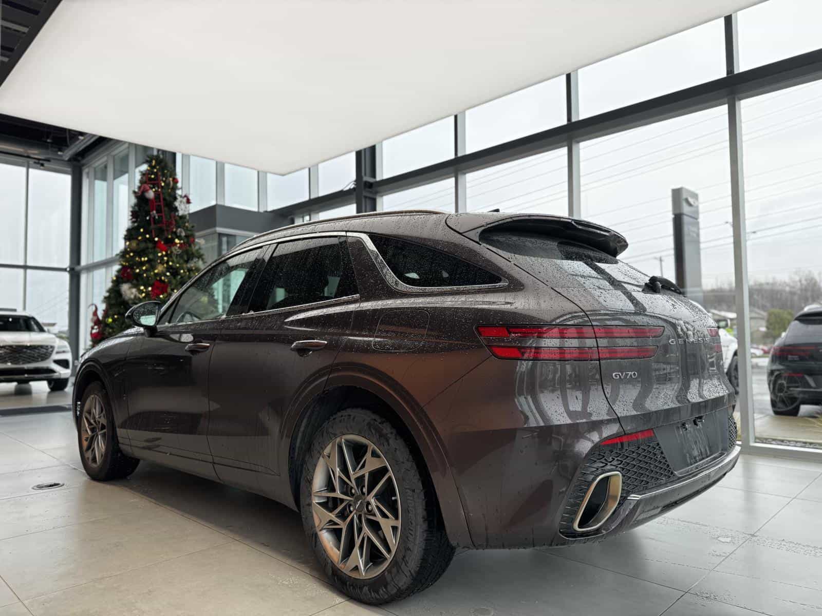 2022 Genesis GV70 Advanced Plus 2.5T - Image 6