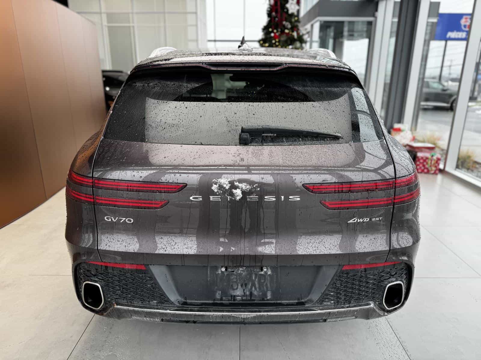 2022 Genesis GV70 Advanced Plus 2.5T - Image 7