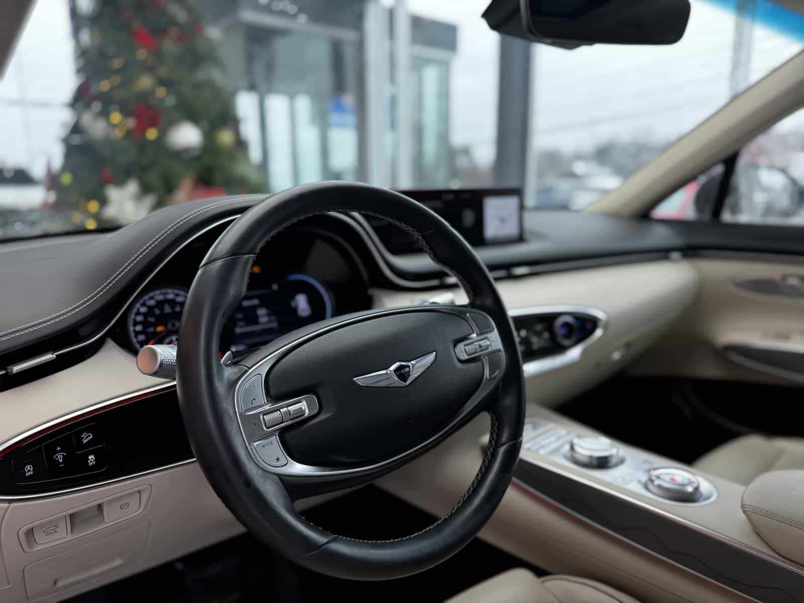 2022 Genesis GV70 Advanced Plus 2.5T - Image 17