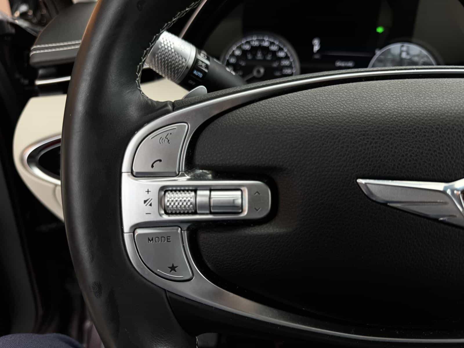 2022 Genesis GV70 Advanced Plus 2.5T - Image 18