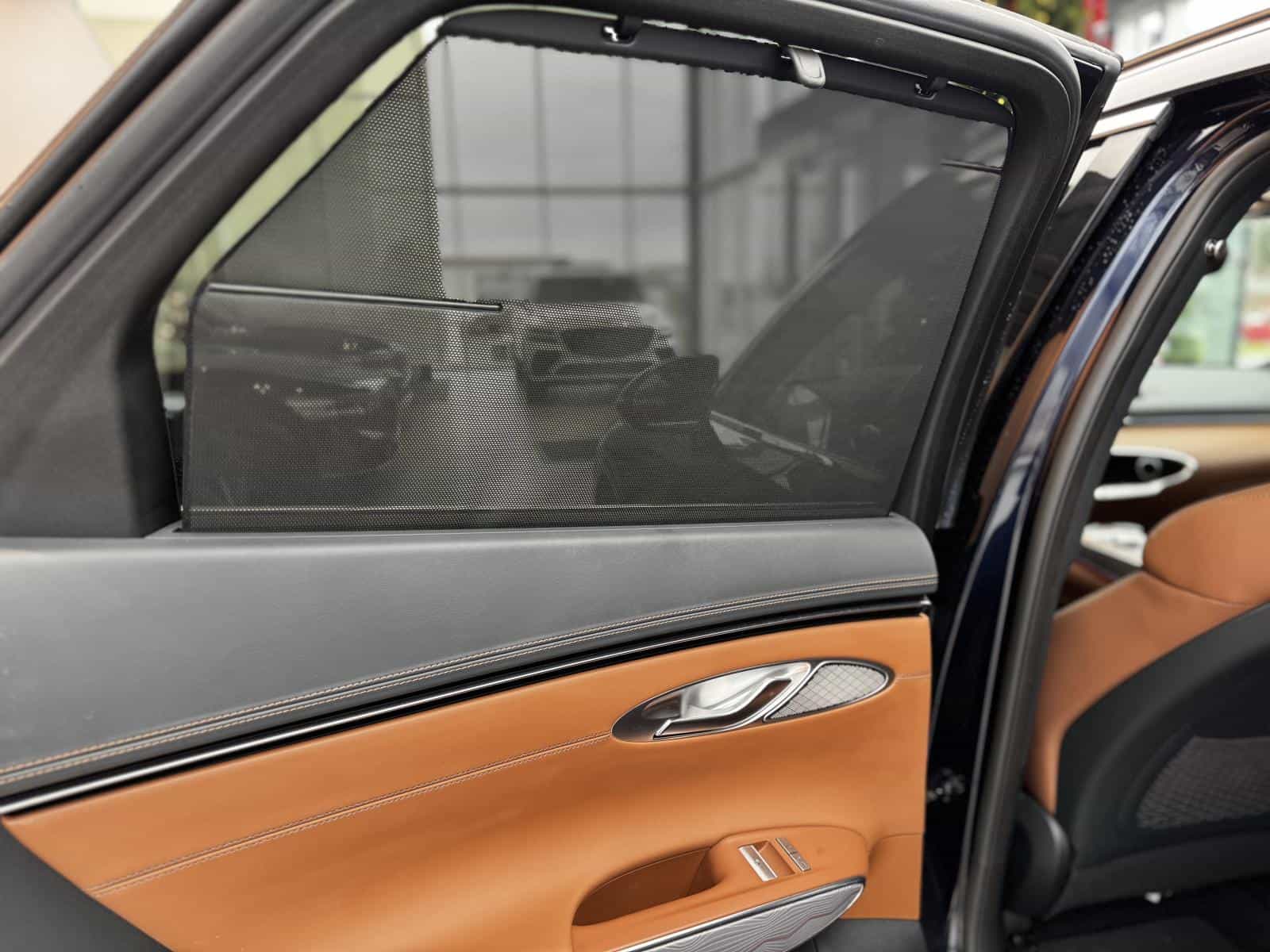 2025 Genesis GV70 Advanced Plus 2.5T - Image 10