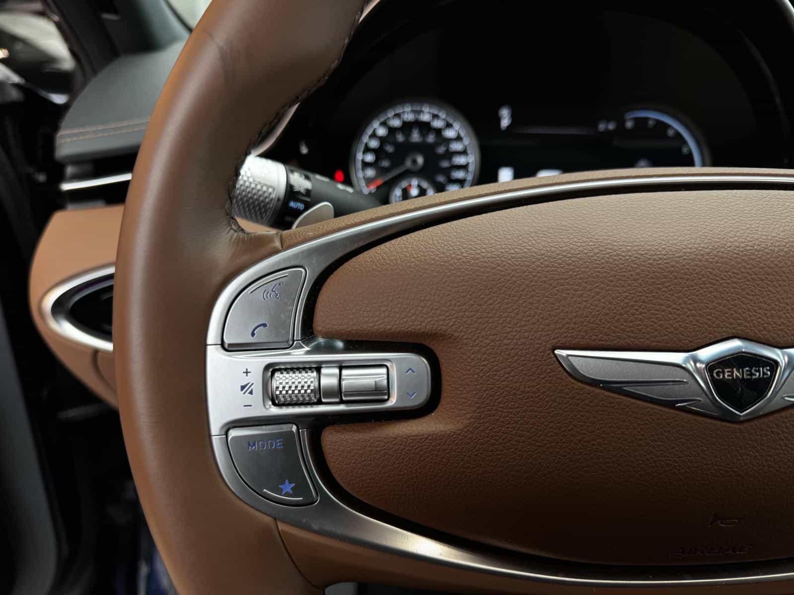 2025 Genesis GV70 Advanced Plus 2.5T - Image 17