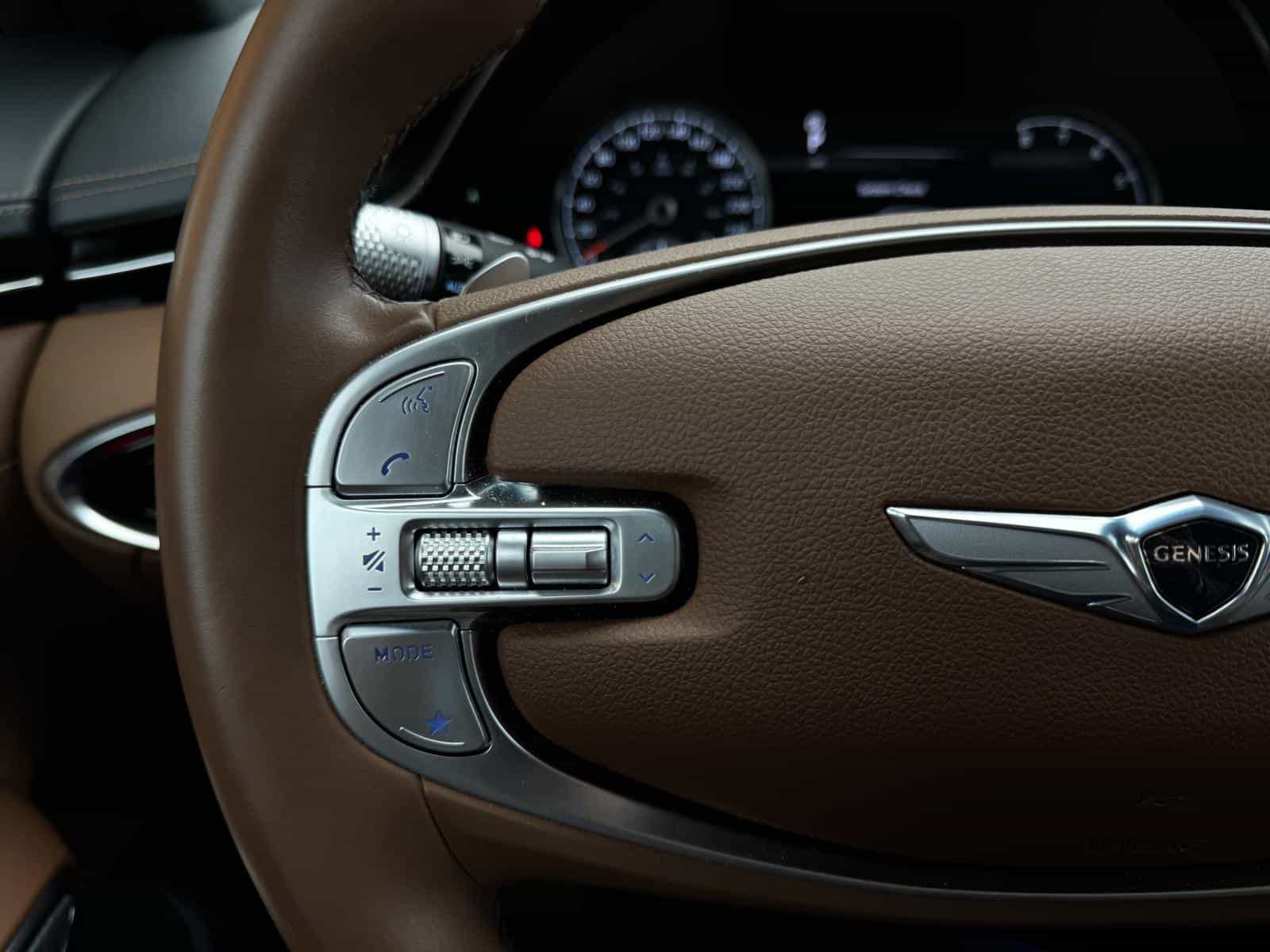 2025 Genesis GV70 Advanced 2.5T - Image 17