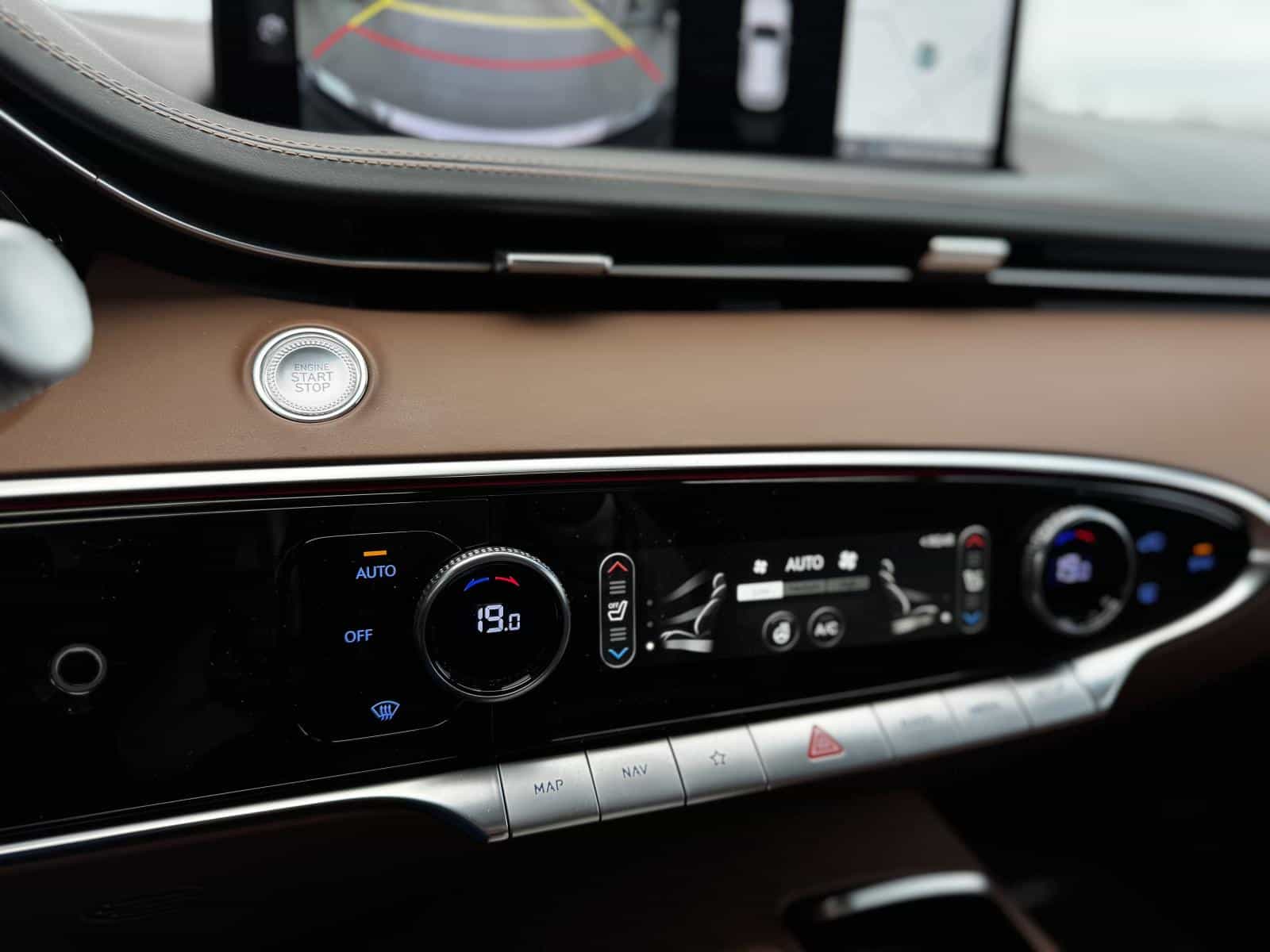 2025 Genesis GV70 Advanced 2.5T - Image 21