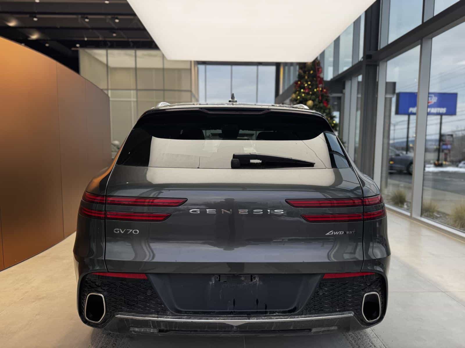 2025 Genesis GV70 Advanced 2.5T - Image 7