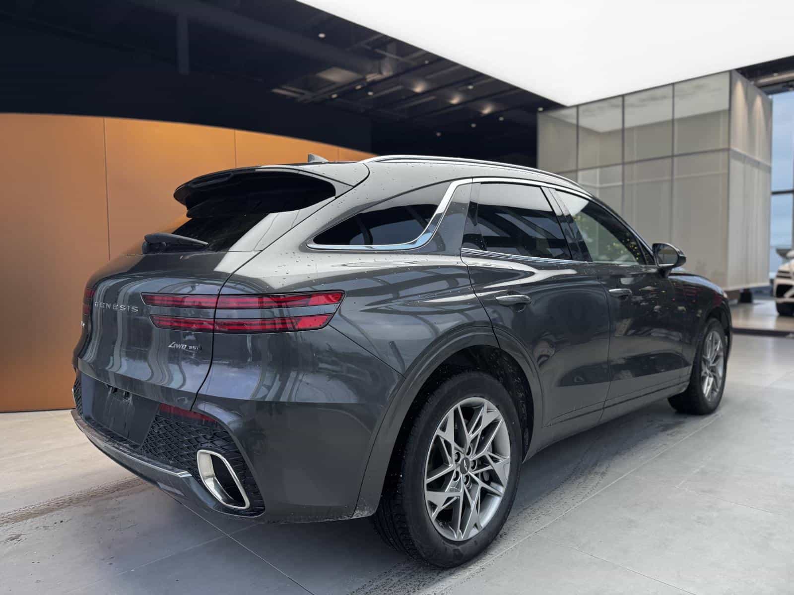 2025 Genesis GV70 Advanced 2.5T - Image 8