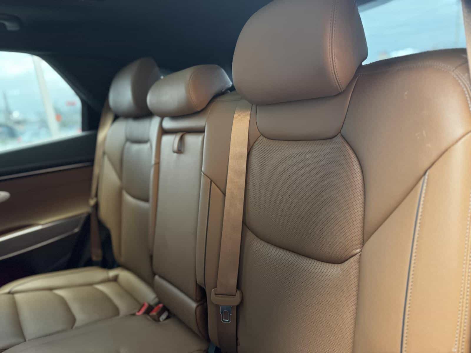 2025 Genesis GV70 Advanced 2.5T - Image 11