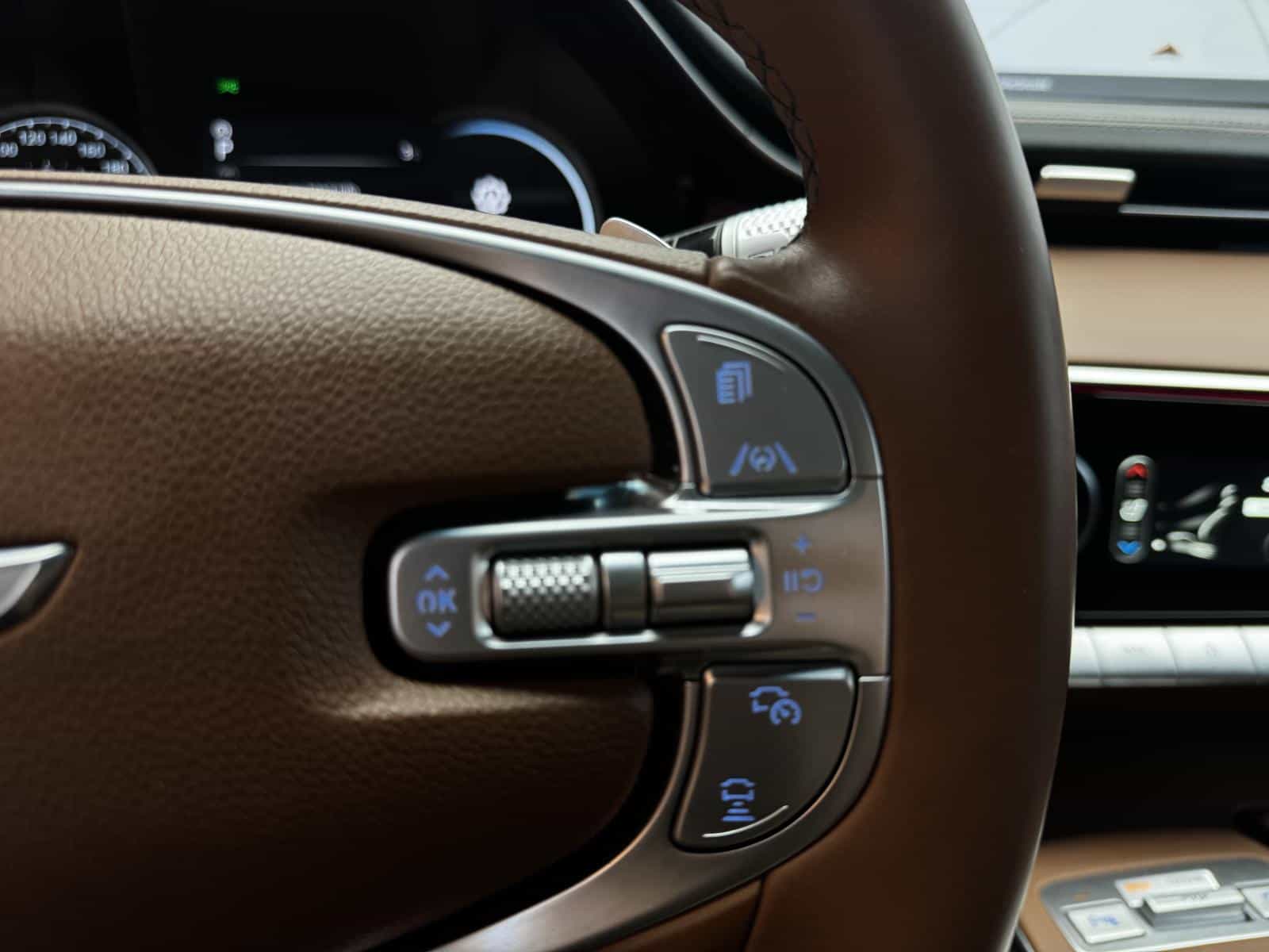 2025 Genesis GV70 Advanced 2.5T - Image 20