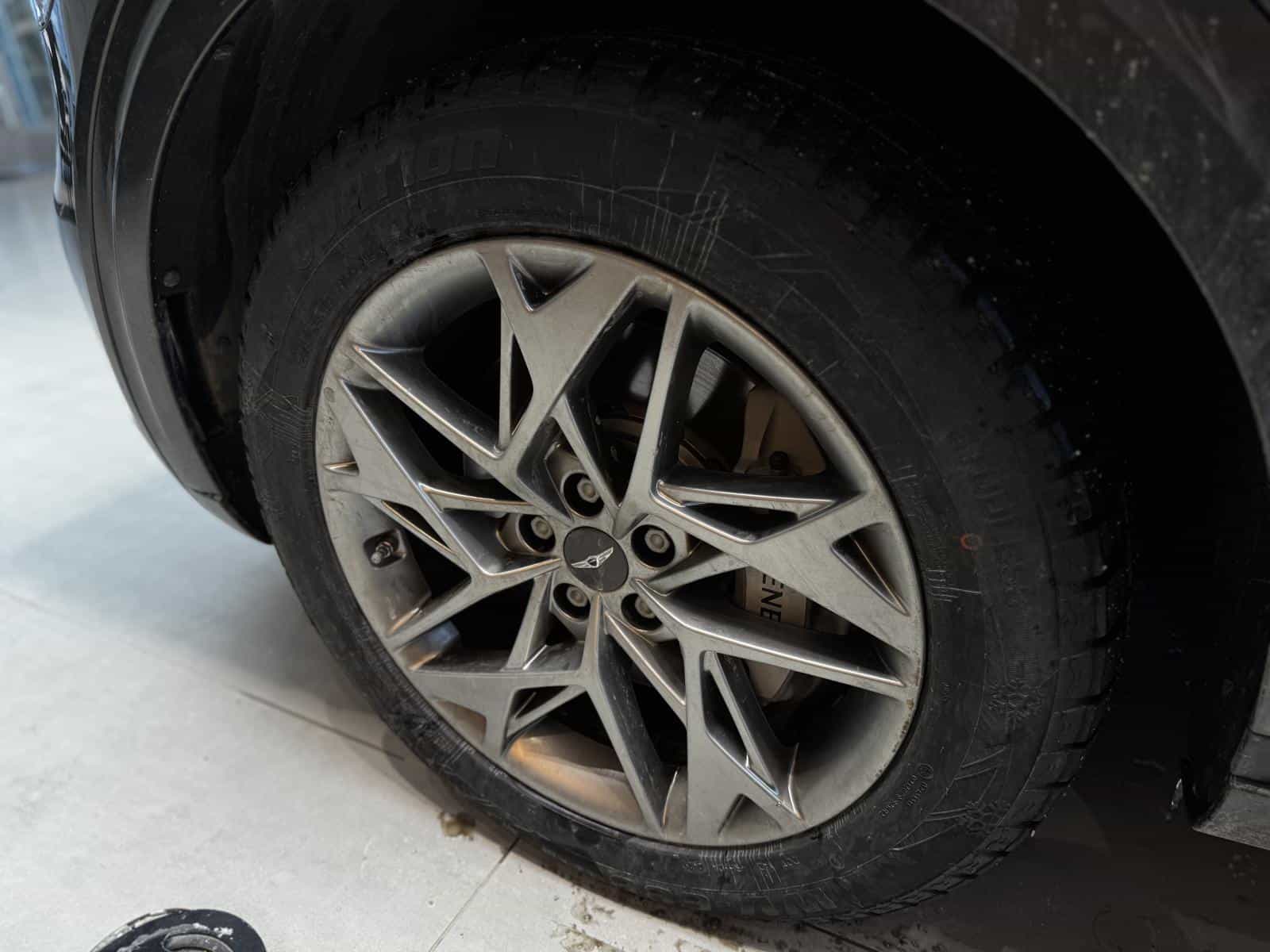 2025 Genesis GV70 Advanced 2.5T - Image 5