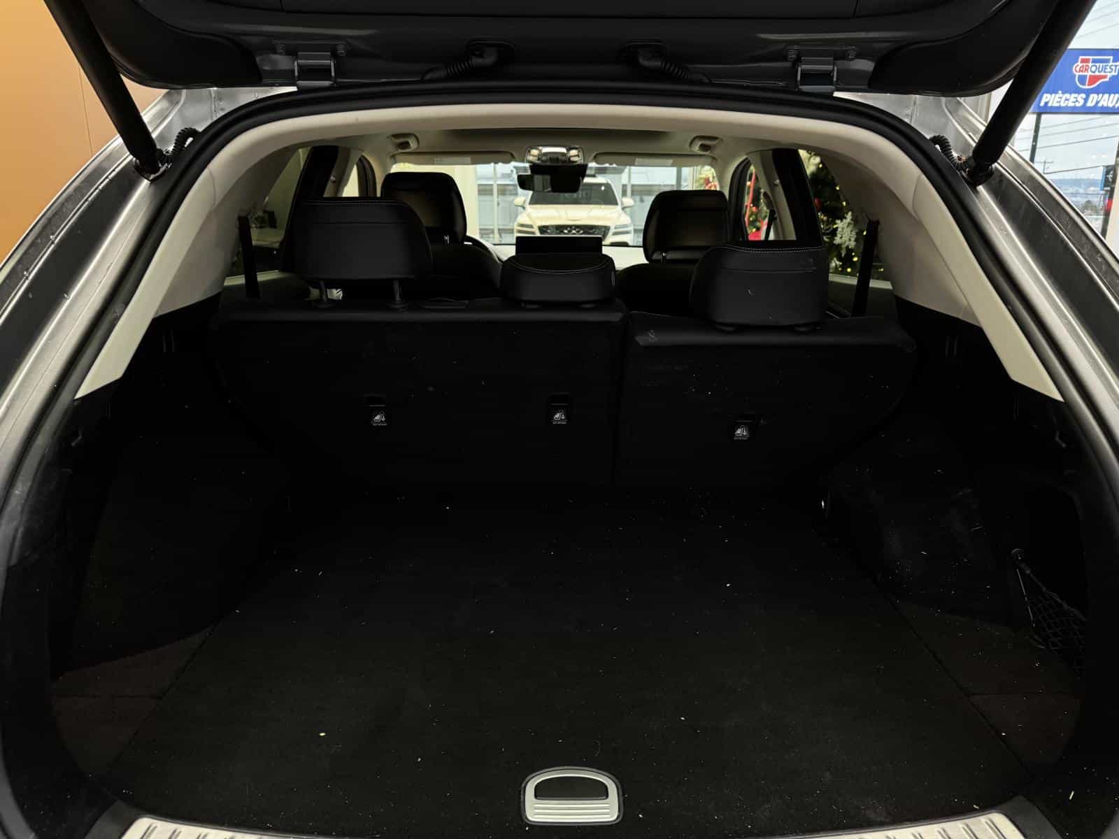 2025 Genesis GV70 Advanced 2.5T - Image 9