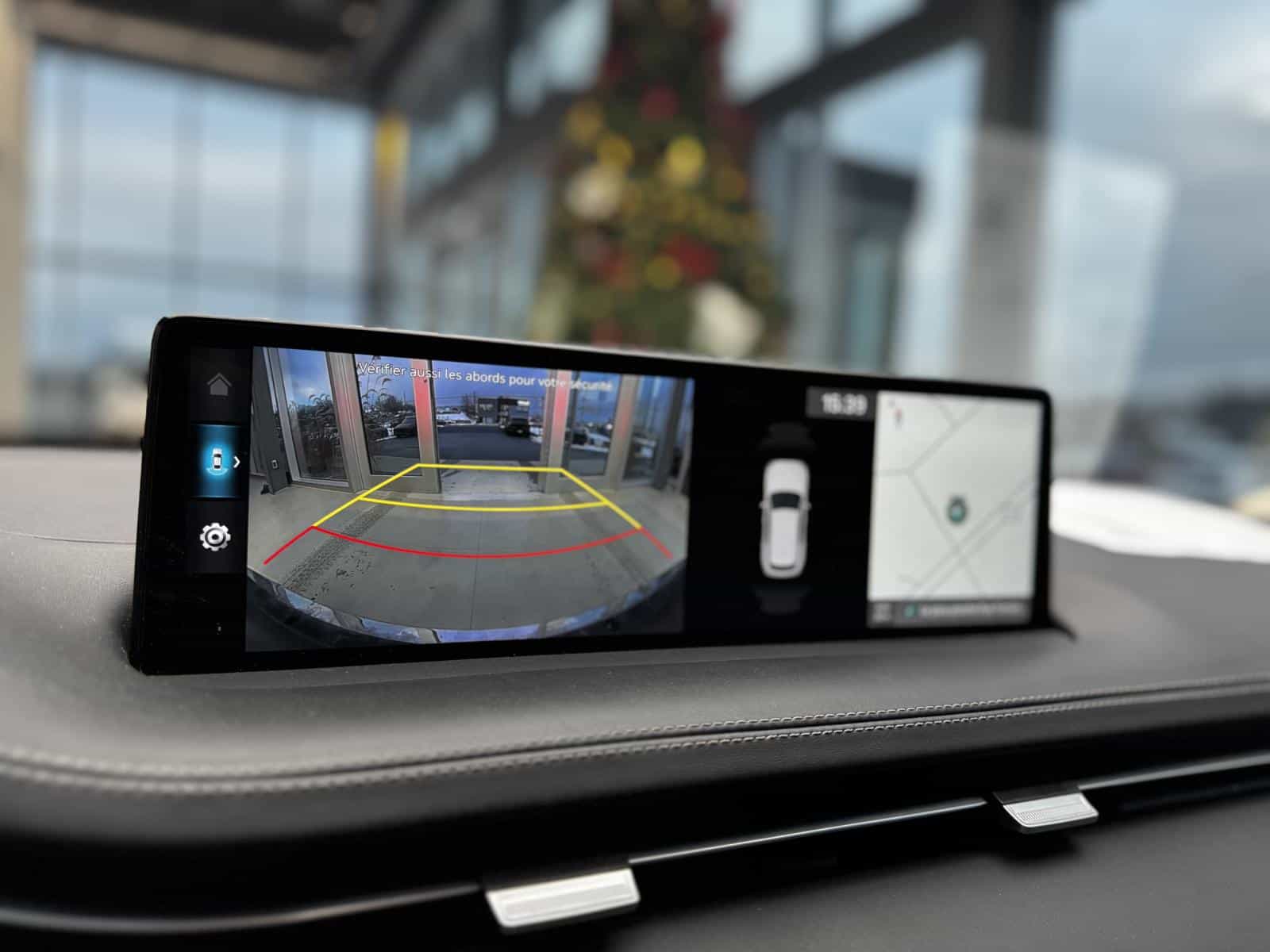 2025 Genesis GV70 Advanced 2.5T - Image 21