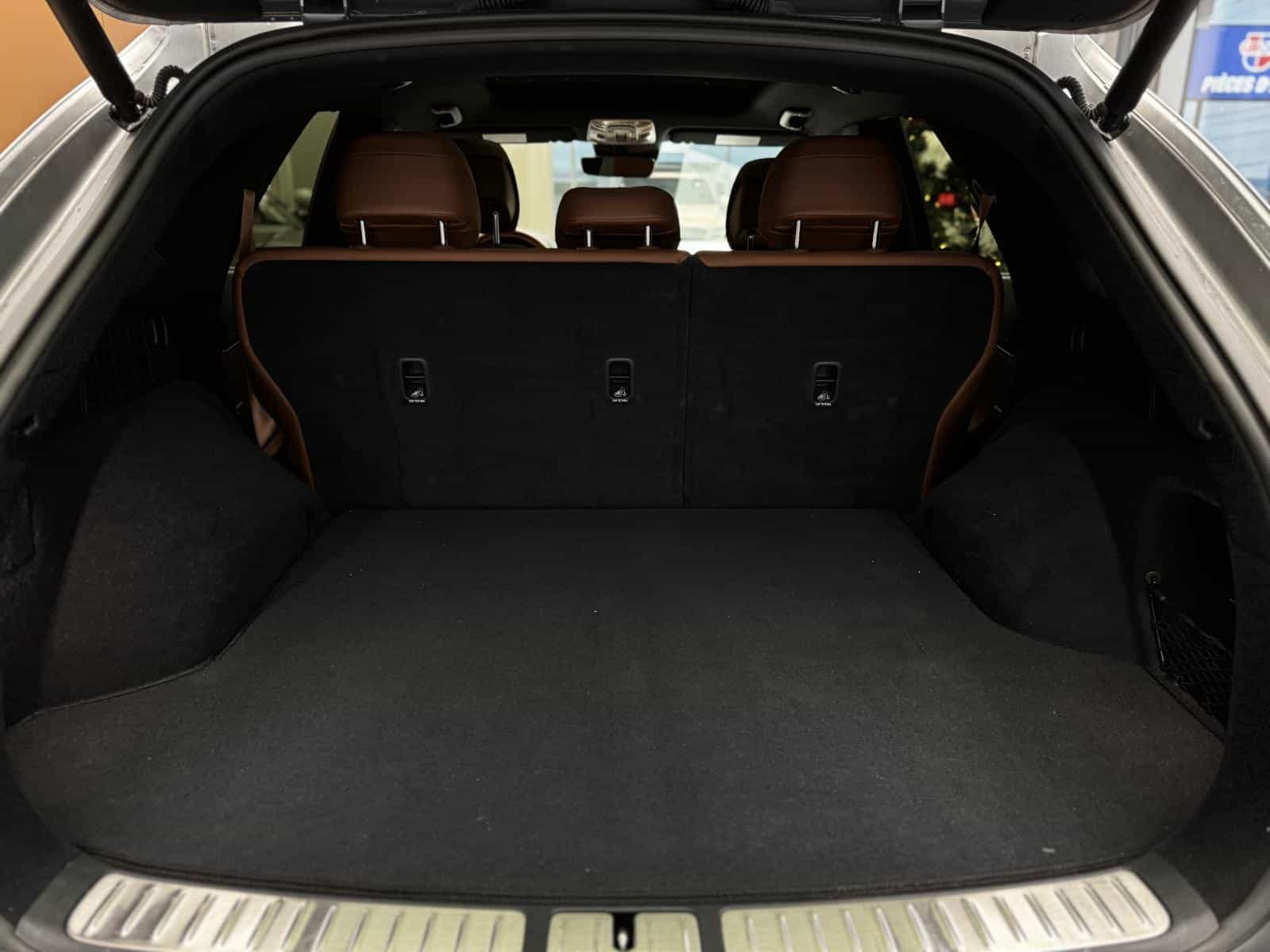 2024 Genesis GV70 Advanced Plus 2.5T - Image 9