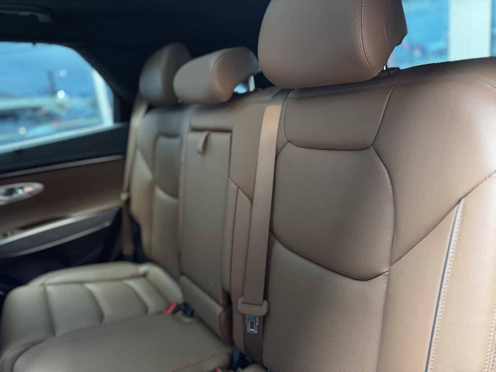 2024 Genesis GV70 Advanced Plus 2.5T - Image 11