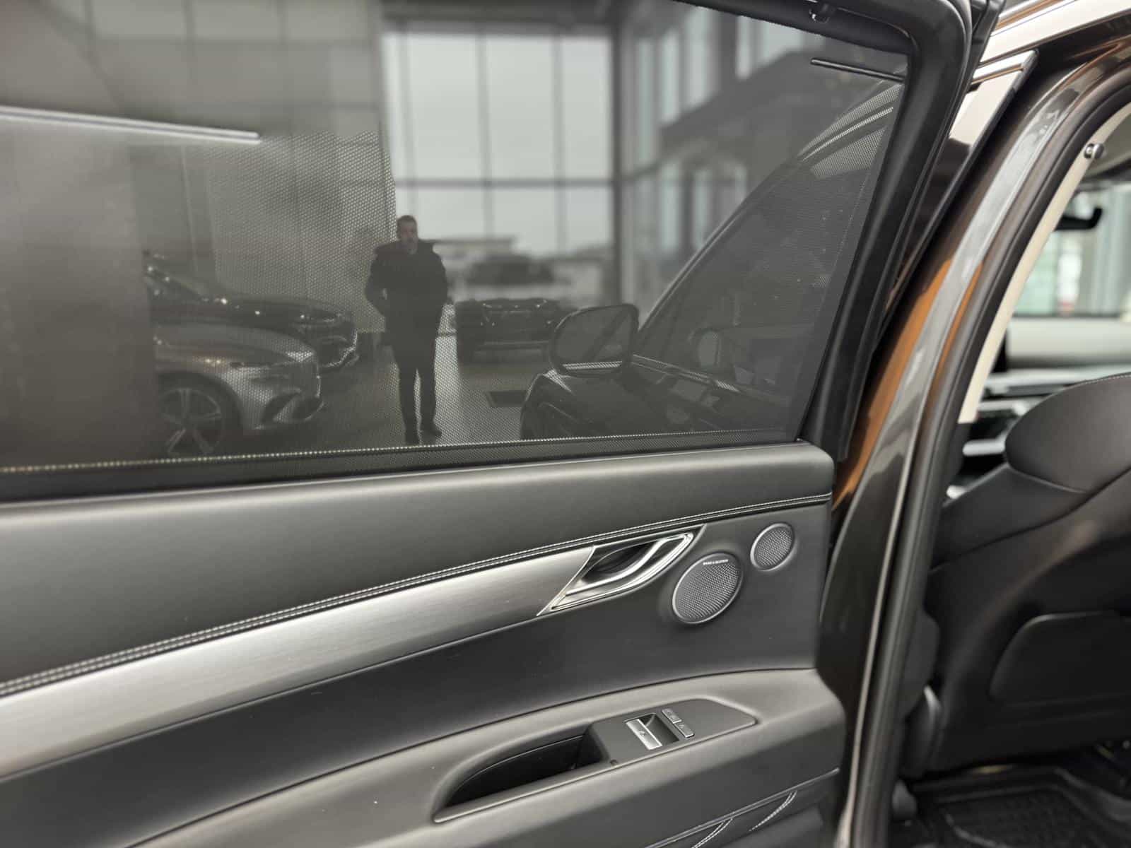 2025 Genesis GV80 2.5T ADVANCED TECHNOLOGY PACKAGE AWD - Image 10