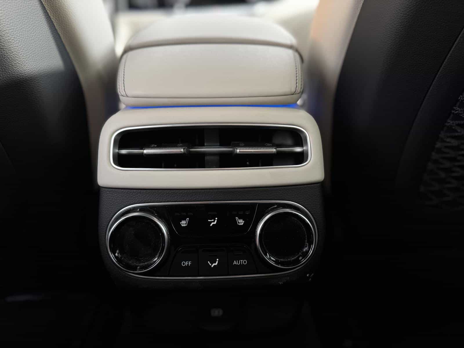 2024 Genesis GV70 Advanced 2.5T - Image 11