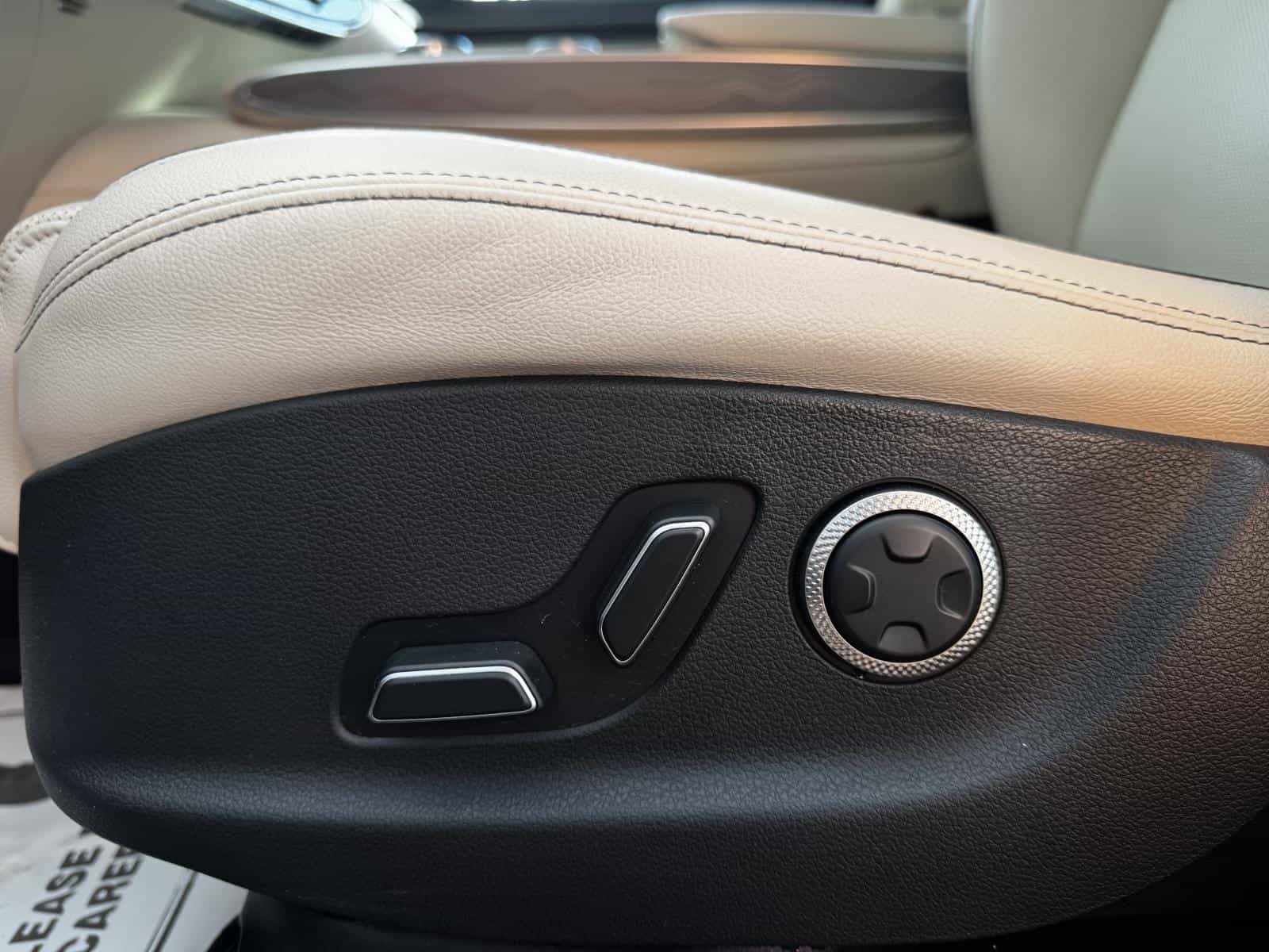 2024 Genesis GV70 Advanced 2.5T - Image 14