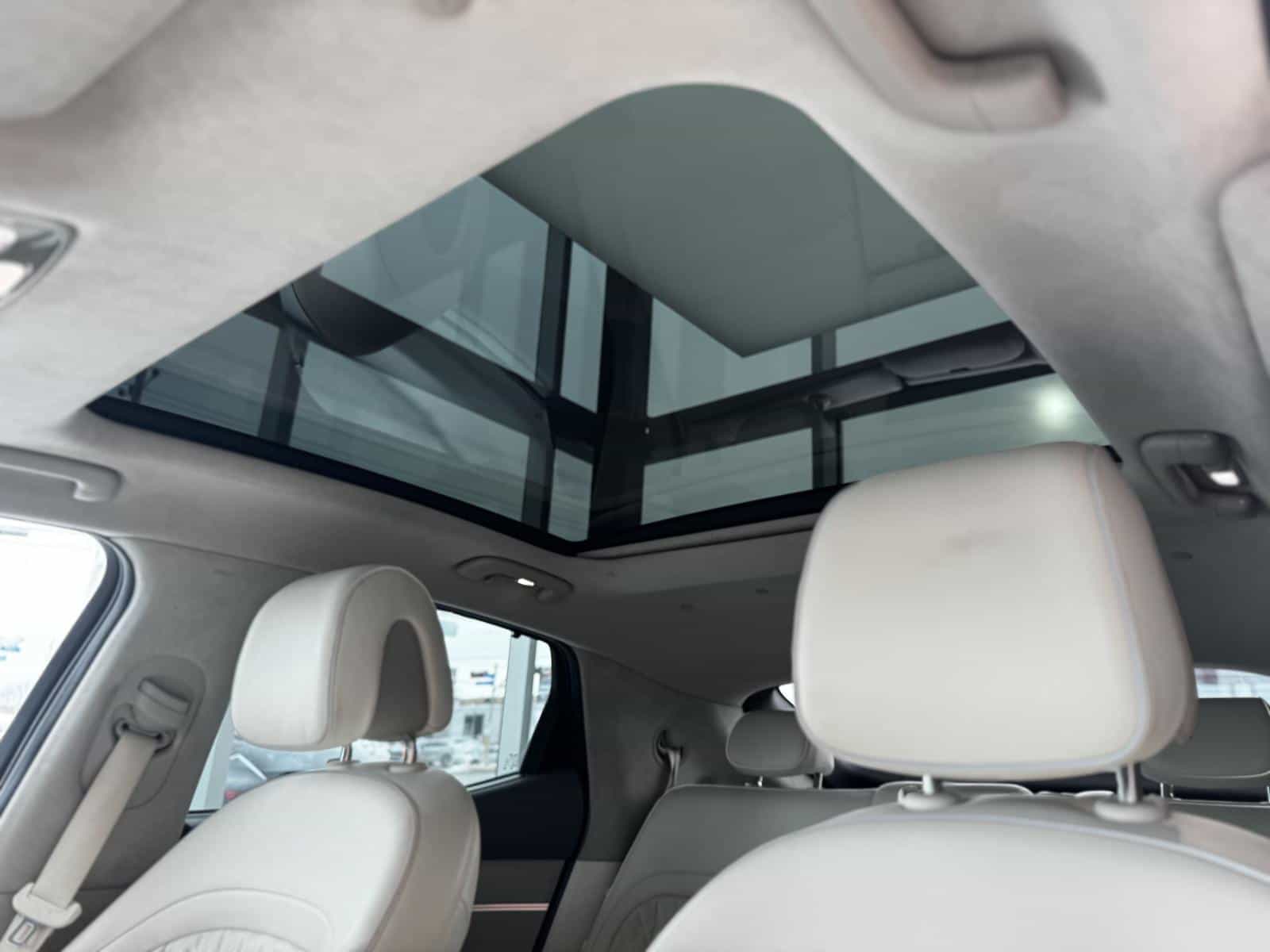 2023 Genesis GV60 Performance - Image 14