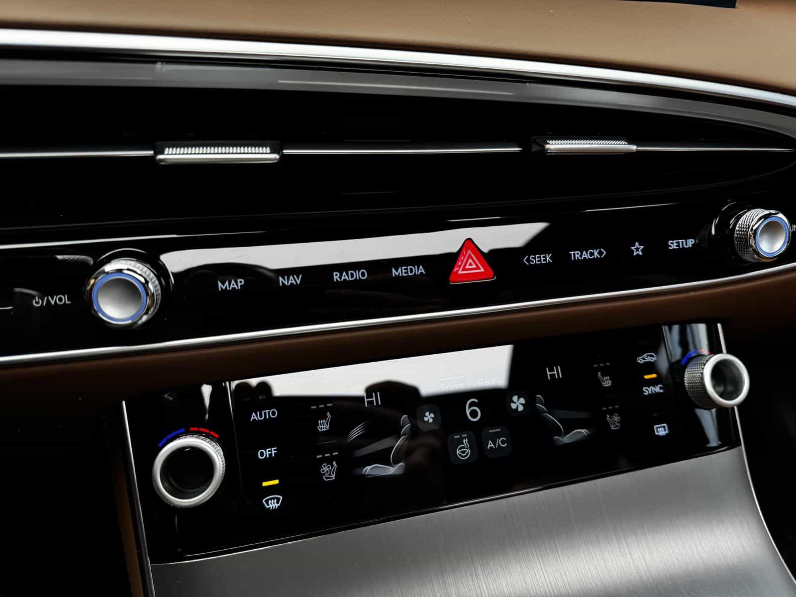 2026 Genesis GV70 Advanced Tech 2.5T - Image 20