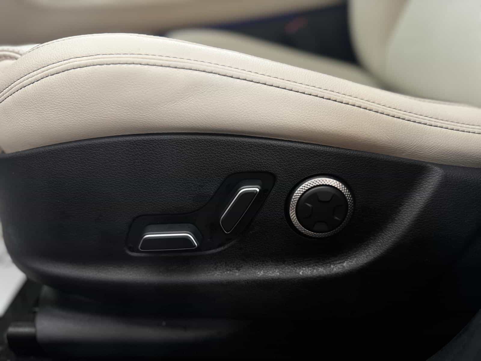 2026 Genesis GV70 Advanced Tech 2.5T - Image 13