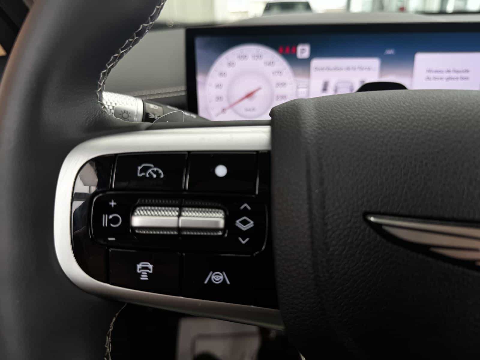 2026 Genesis GV70 Advanced Tech 2.5T - Image 17