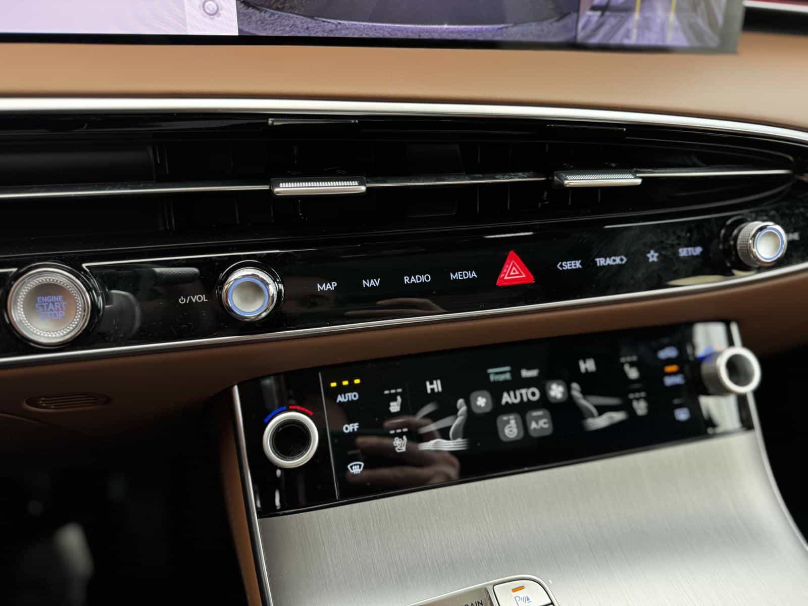 2026 Genesis GV70 Advanced Tech 2.5T - Image 21