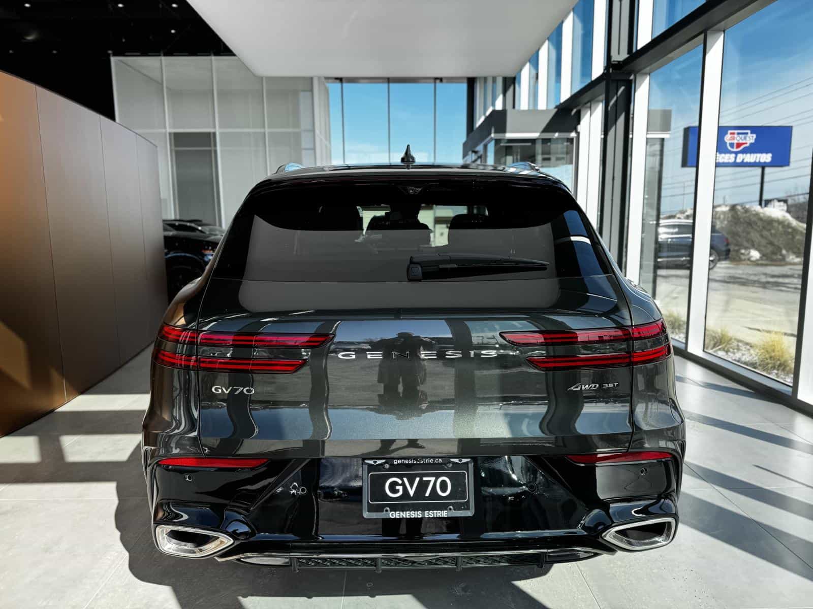 2026 Genesis GV70 Sport 3.5T - Image 7