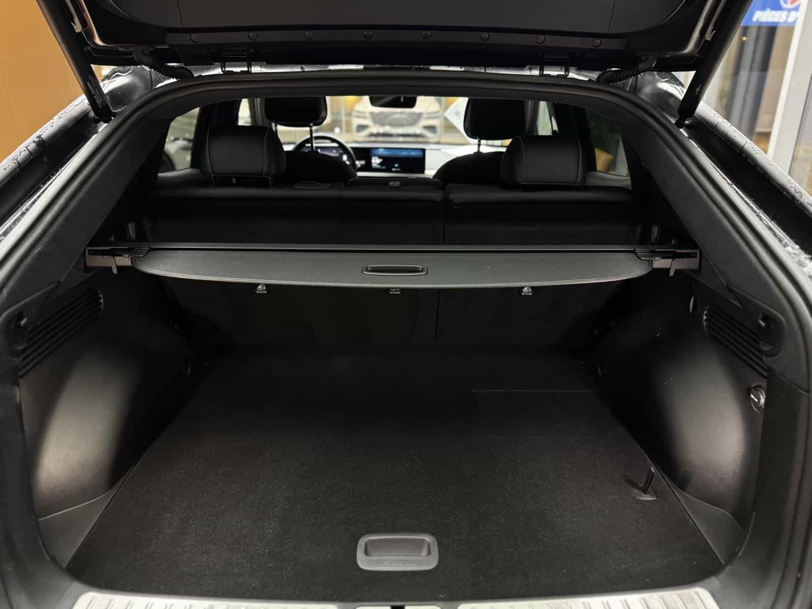 2023 Genesis GV60 Advanced - Image 8