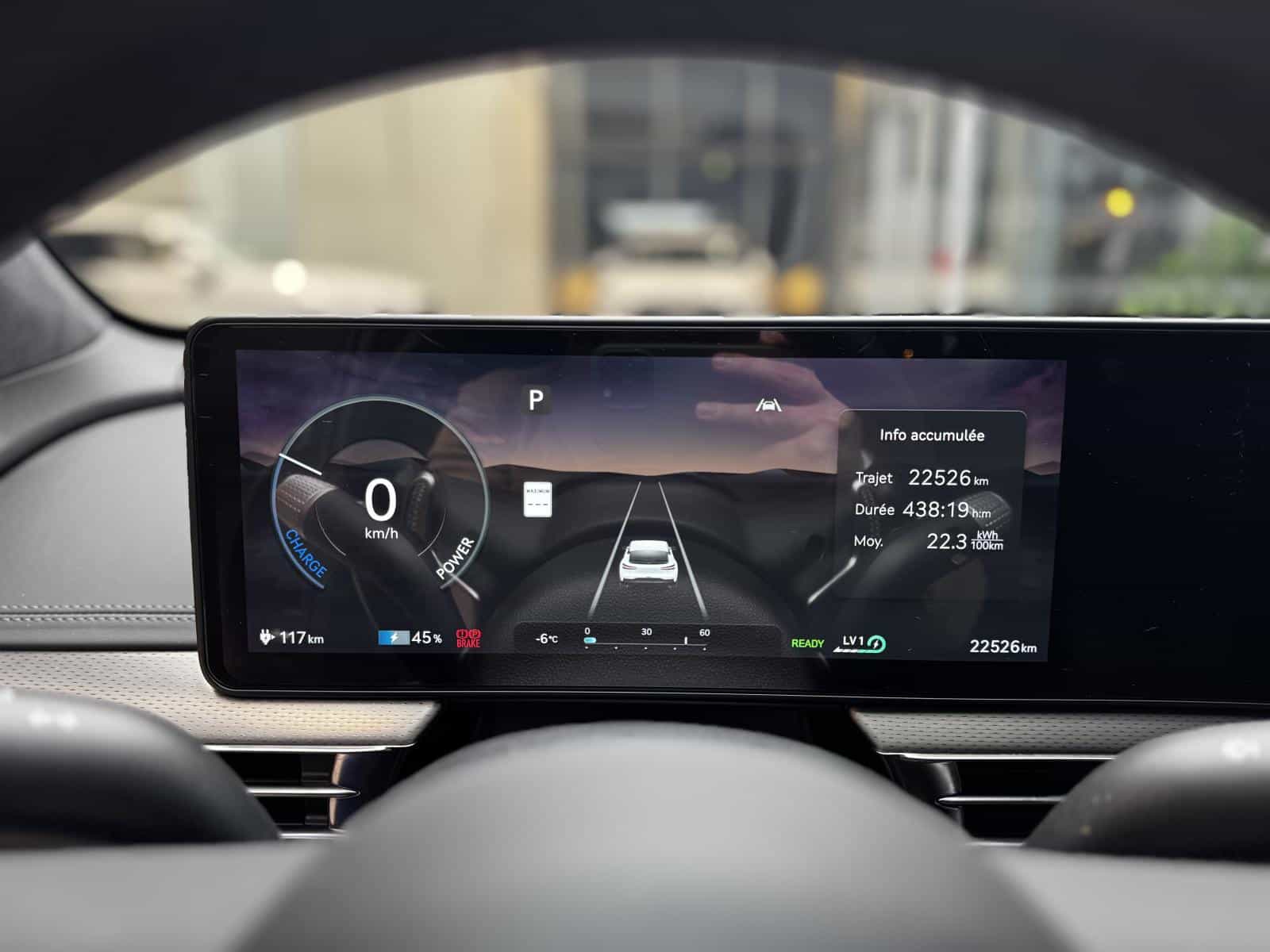 2023 Genesis GV60 Advanced - Image 17