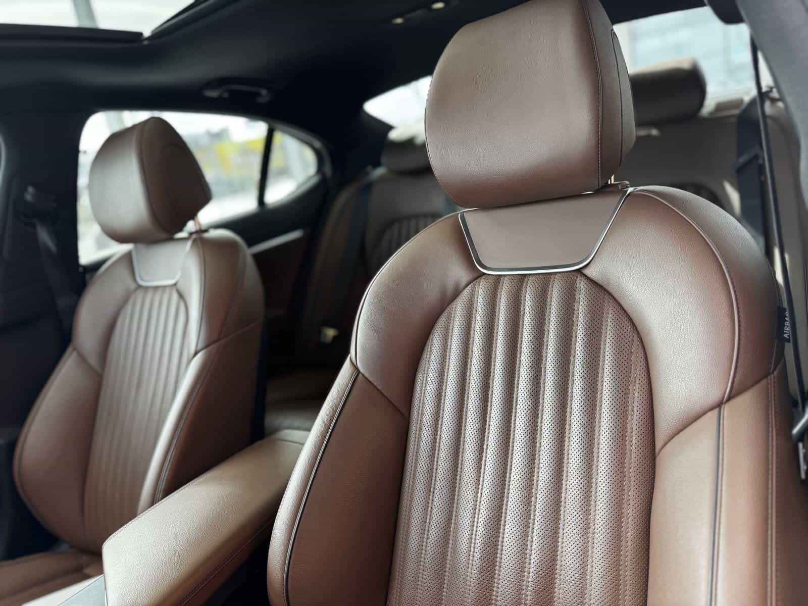 2021 Genesis G70 Elite 2.0T - Image 14