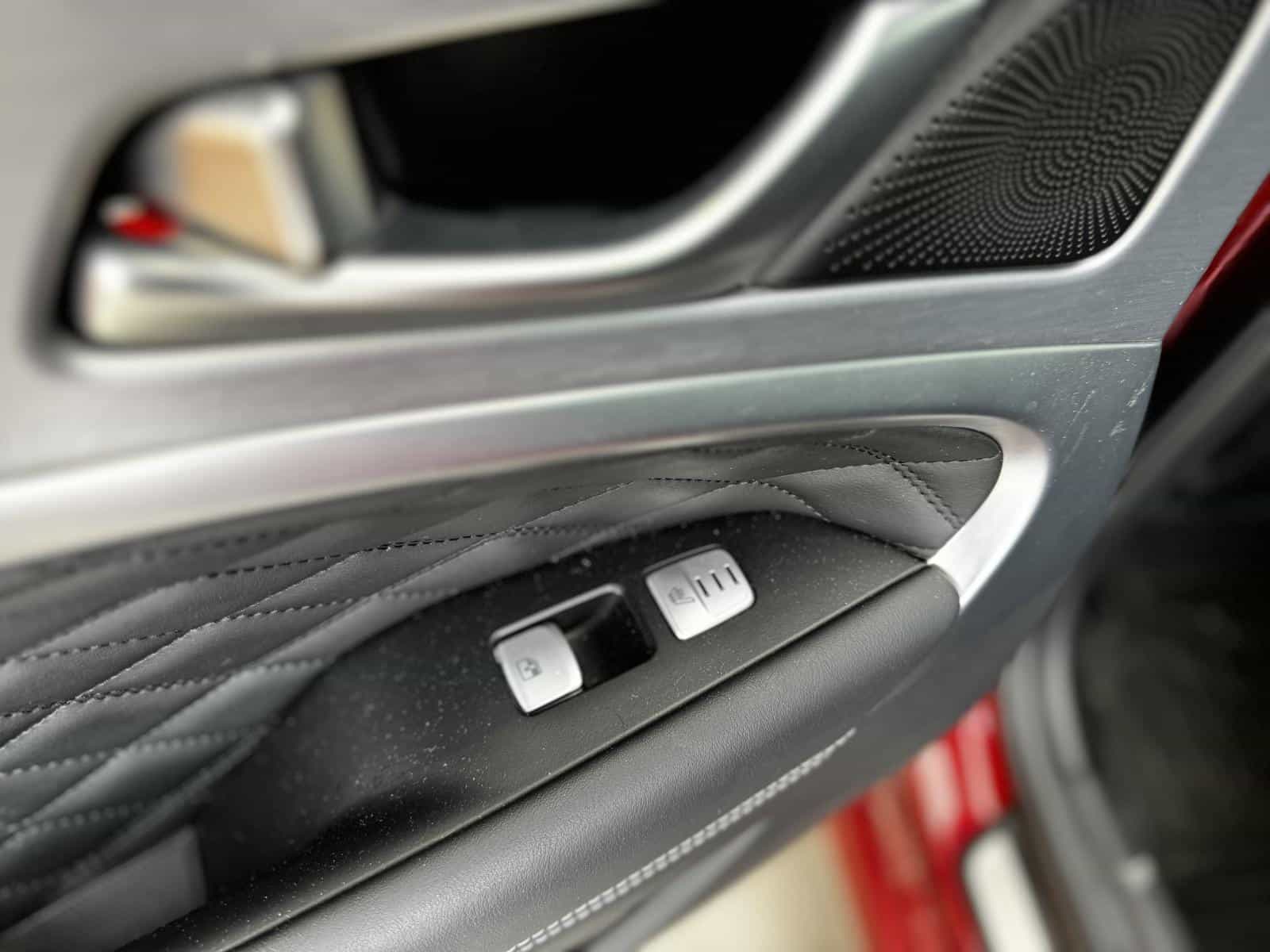 2020 Genesis G70 Prestige 2.0T - Image 9