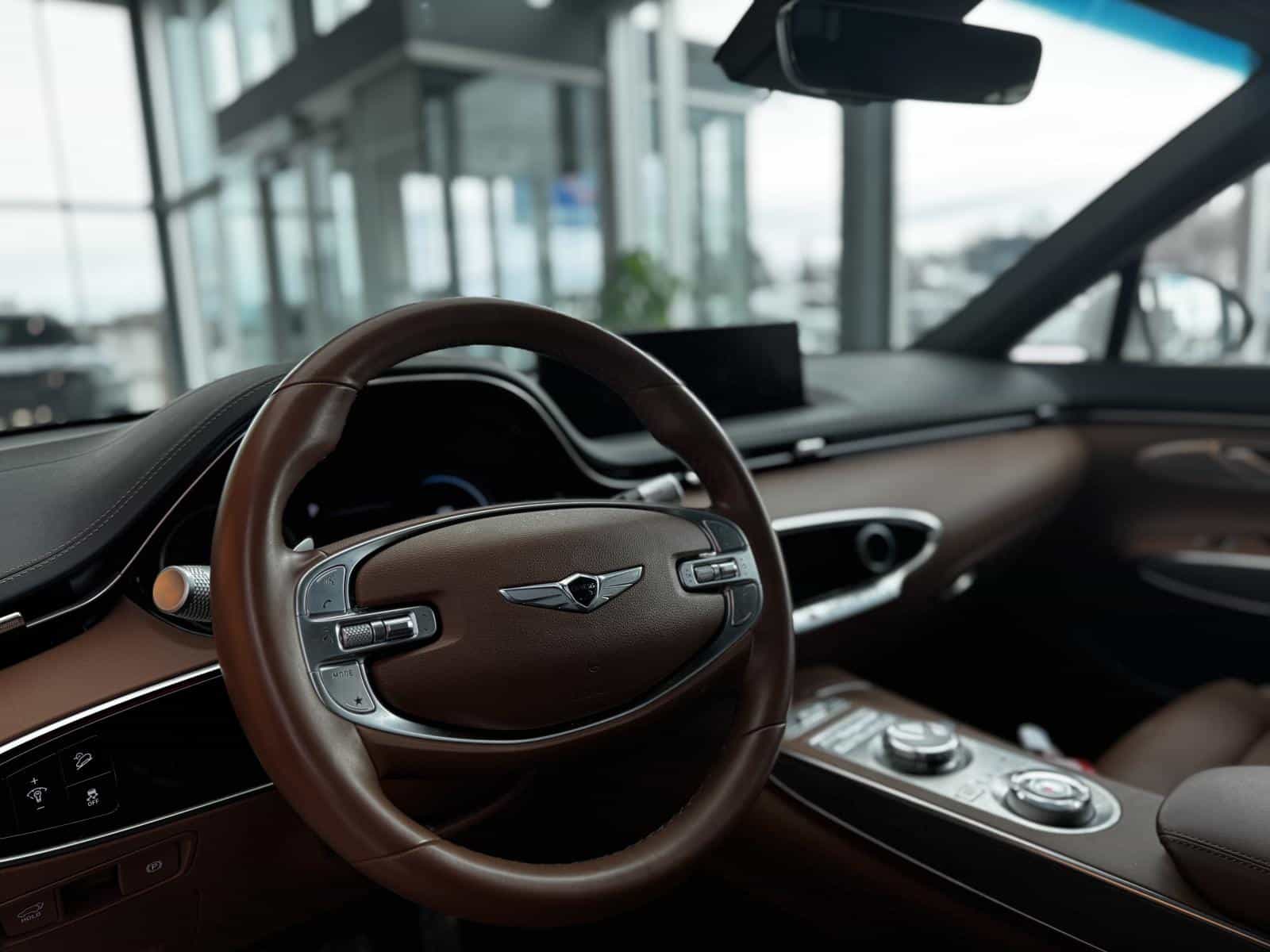 2025 Genesis GV70 Advanced Plus 2.5T - Image 17