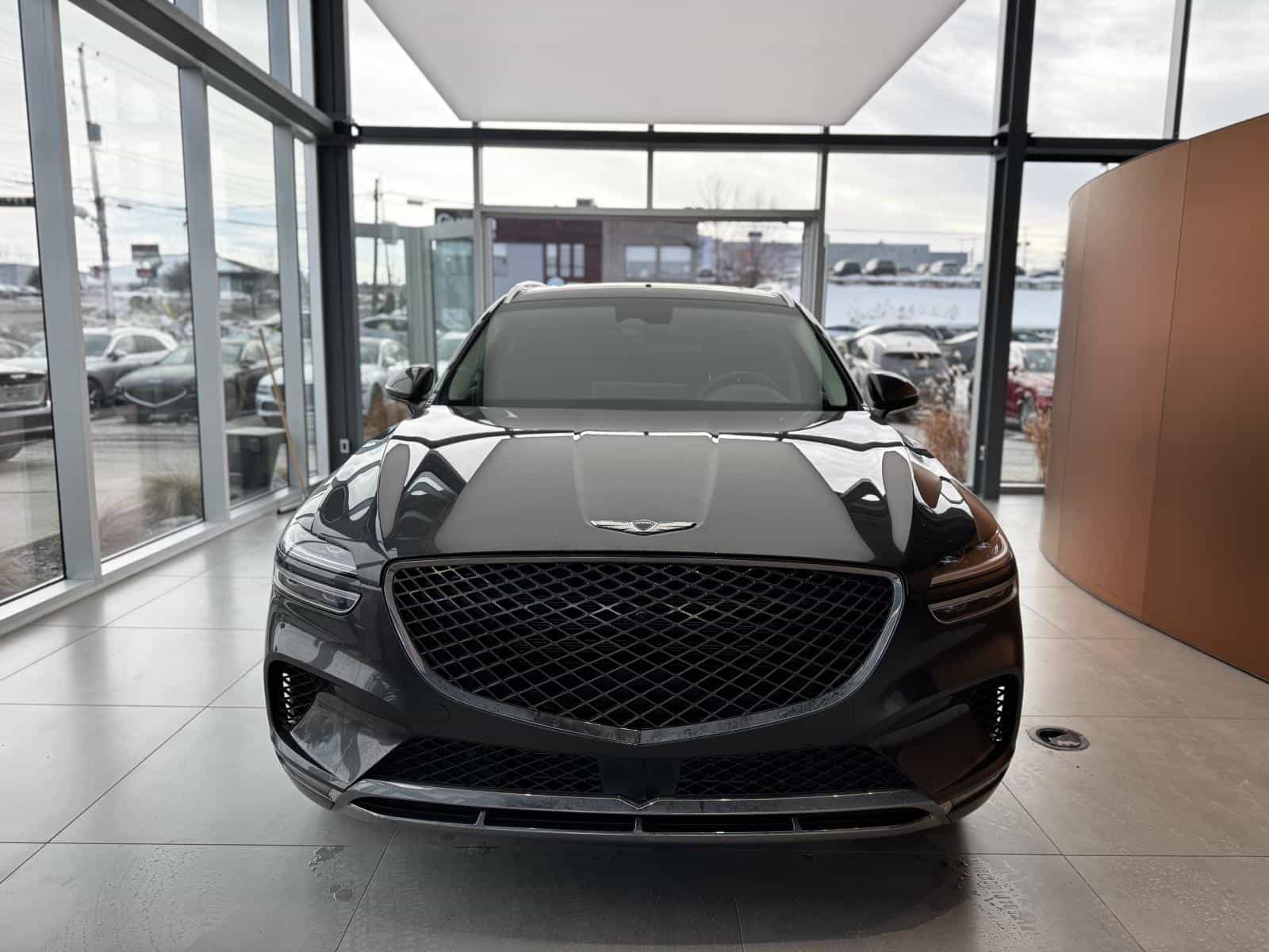 2025 Genesis GV70 Prestige 2.5T - Image 3