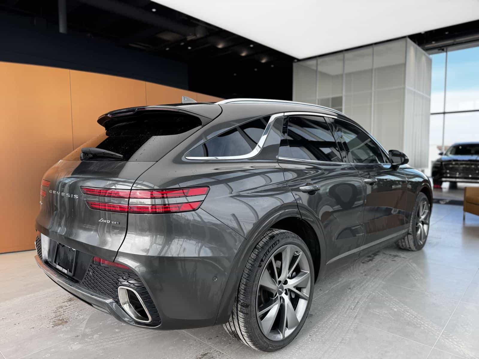 2025 Genesis GV70 Prestige 2.5T - Image 8