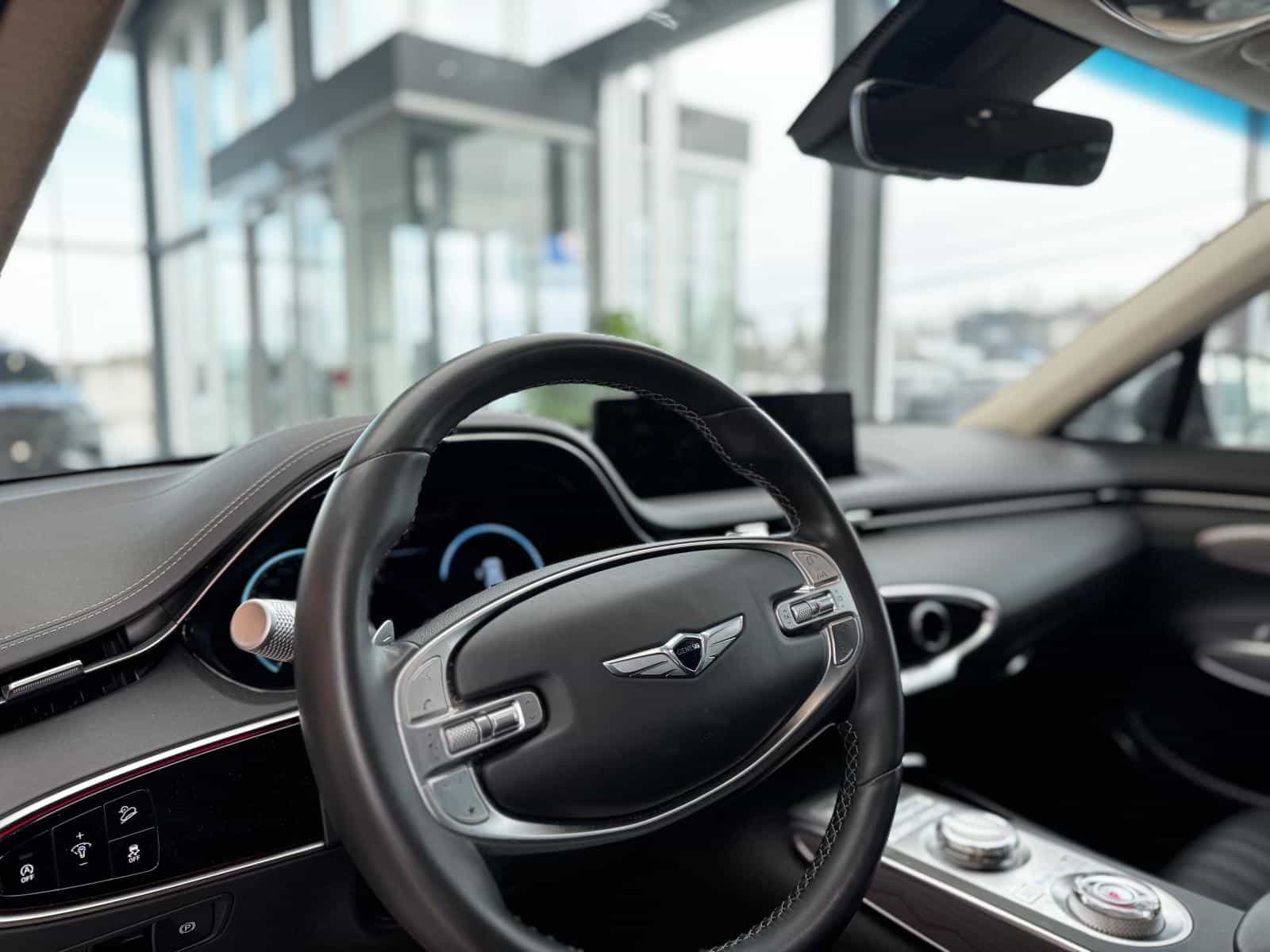 2025 Genesis GV70 Prestige 2.5T - Image 17