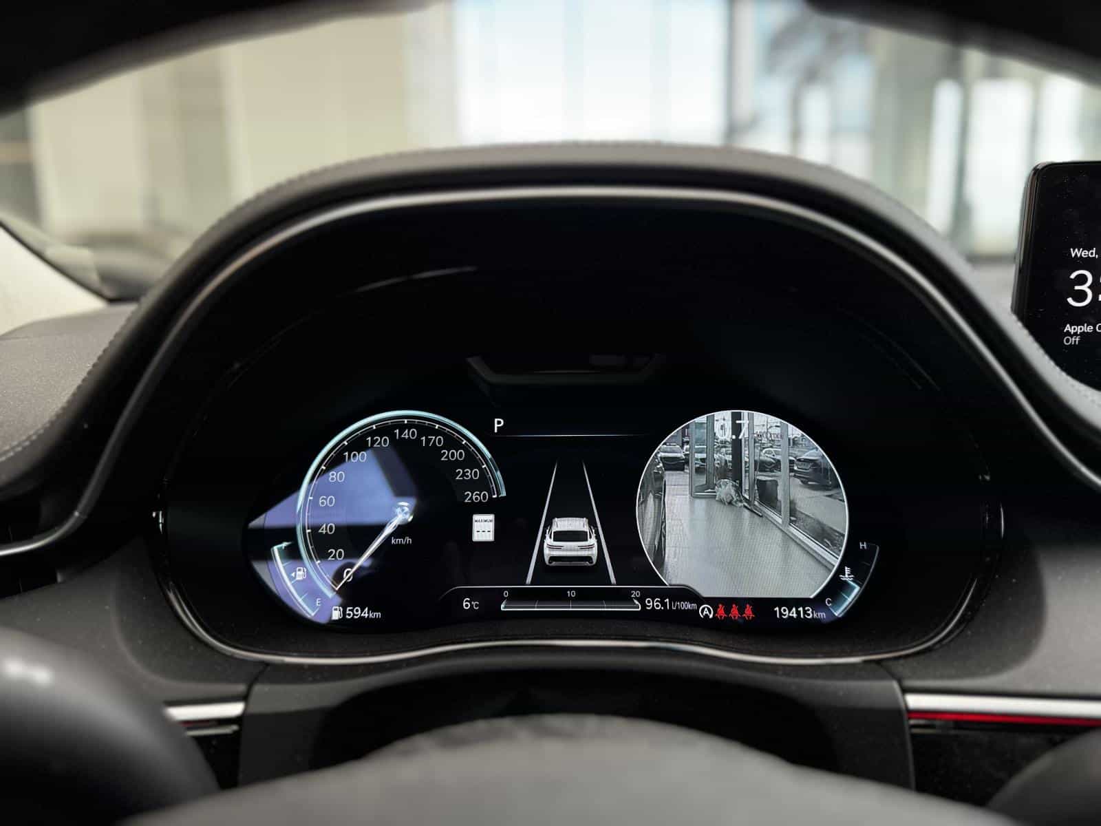 2025 Genesis GV70 Prestige 2.5T - Image 19