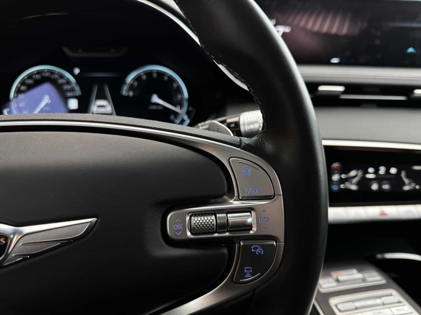 2025 Genesis GV70 Prestige 2.5T - Image 20