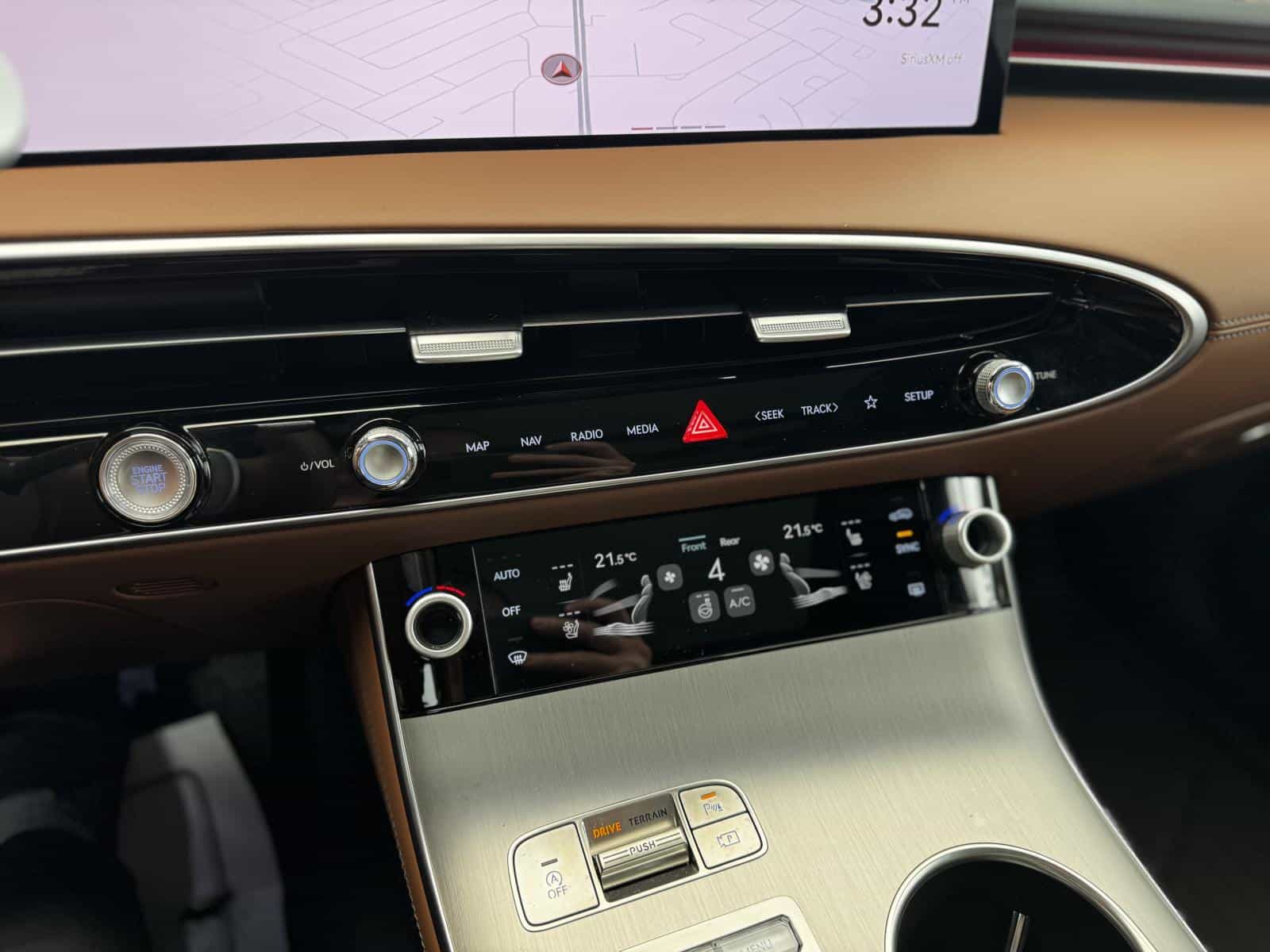 2026 Genesis GV70 Advanced Tech 2.5T - Image 21