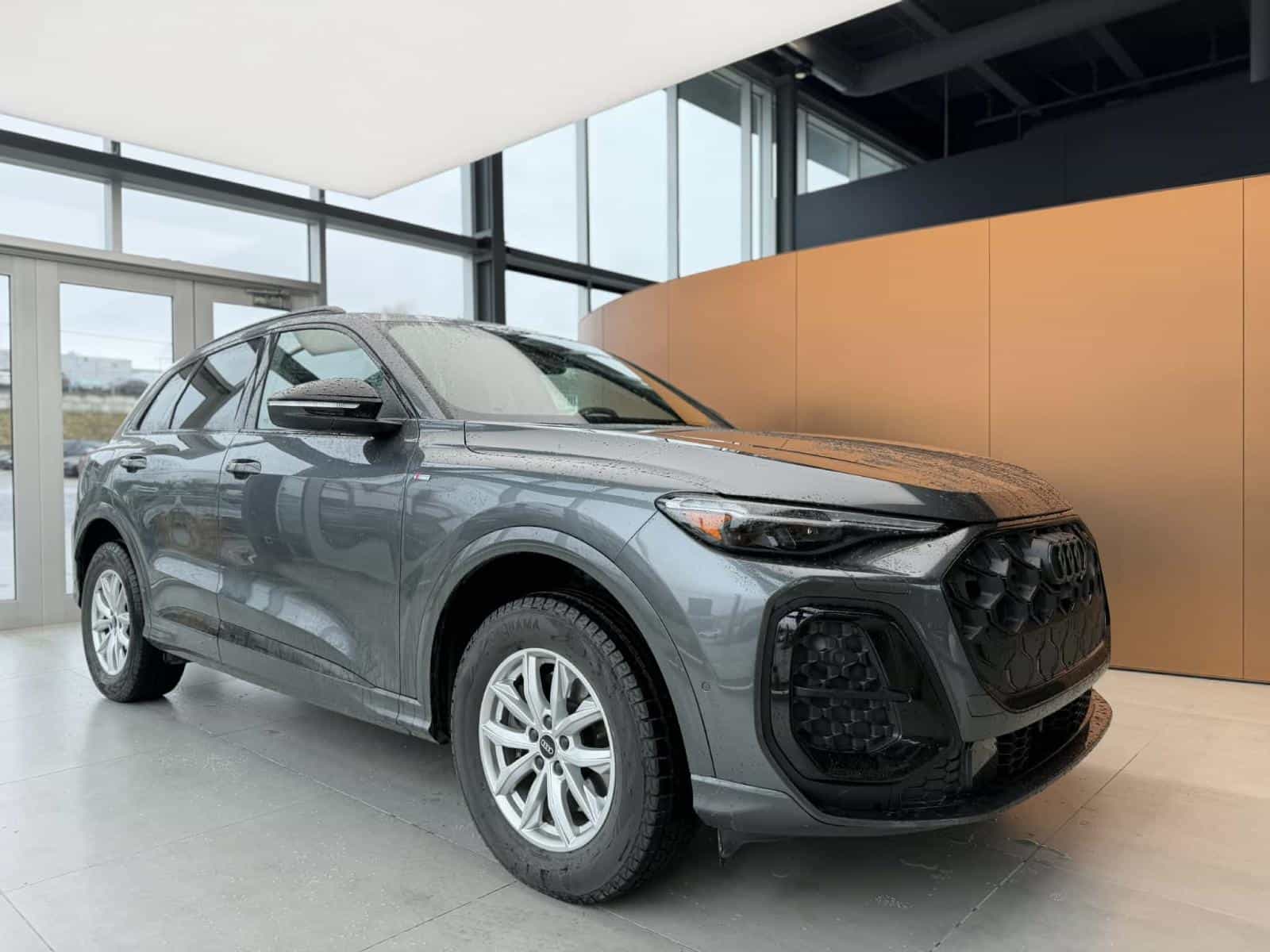 2025 Audi Q5 Technik 2025.5 - Image 1