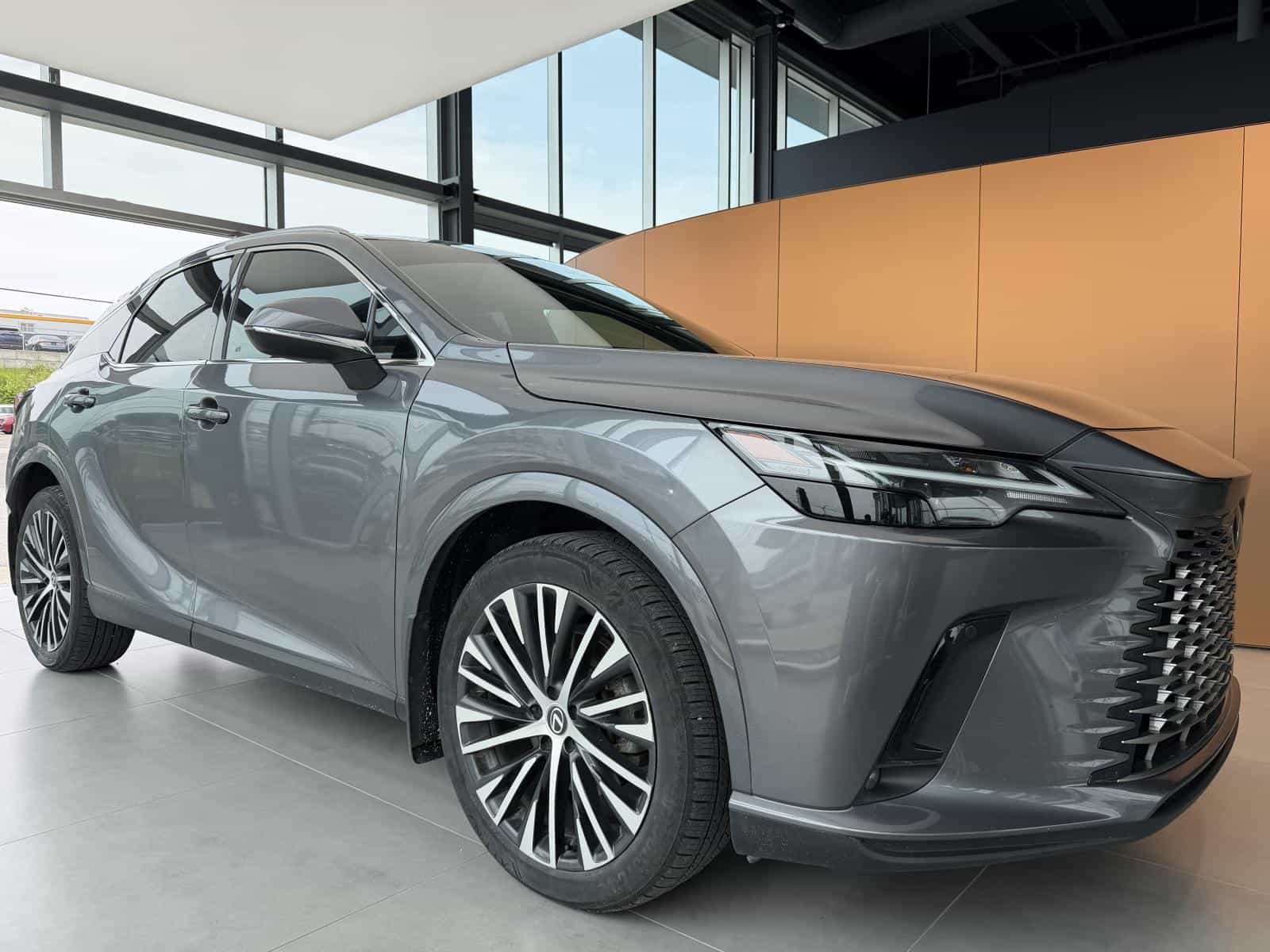 2023 Lexus RX350 Luxury - Image 1