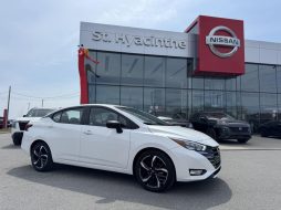 Nissan Versa 2023